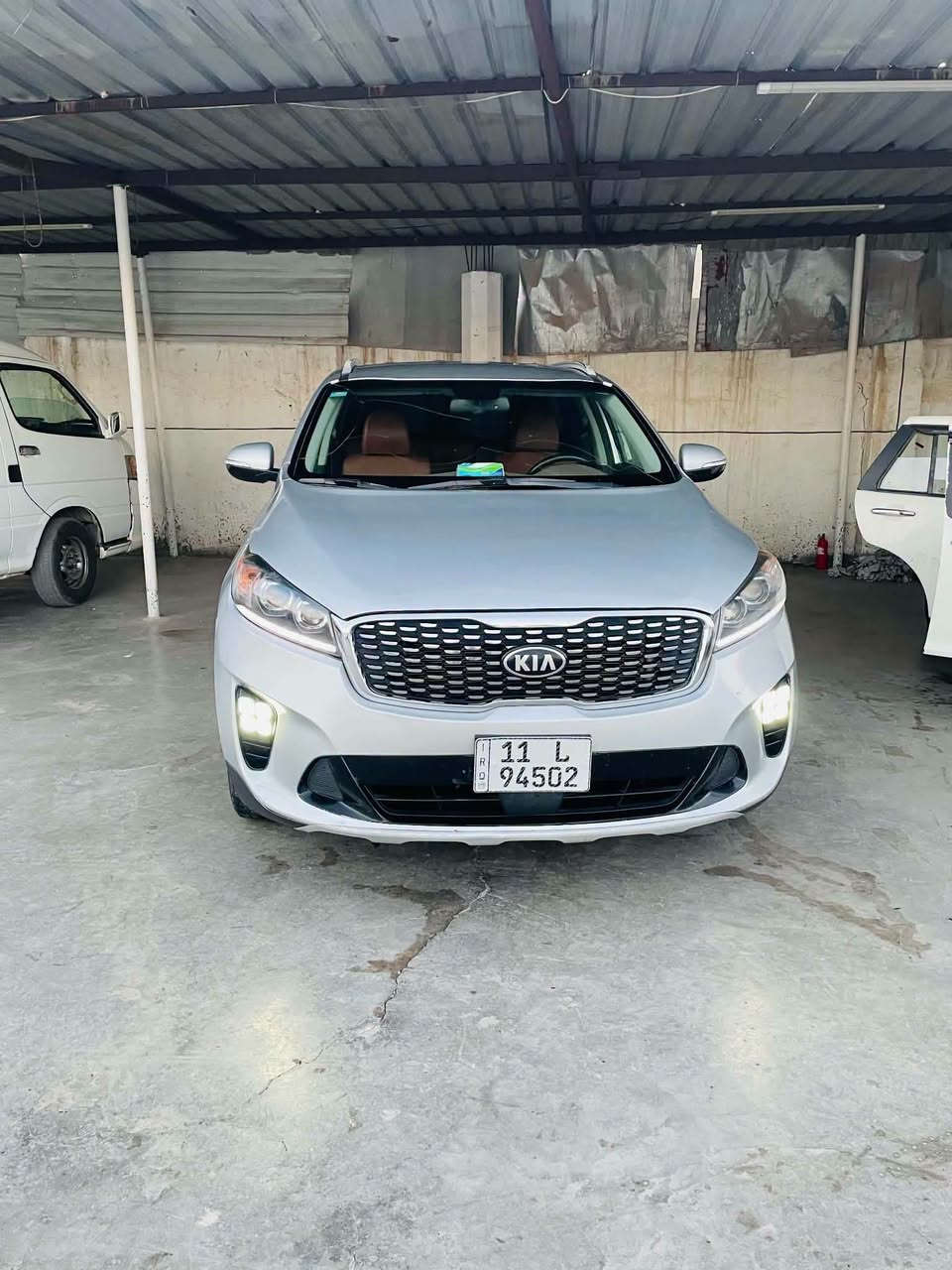 السلام عليكم سورنتوا للبيع موديل 2019امريكيه حادث باب خلفيه بنيد مبدل قطعتين رقم بغداد دولي مكينه كير حداديه تخم تاير صدر تبريد ثلج مكينه أربعه سلندر السعر 153بيه مجال ***********حله طهمازيه

