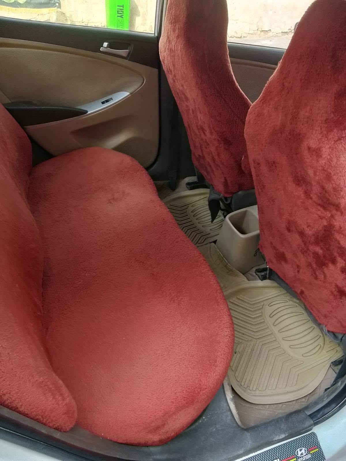 اكسنت موديل 14 خليجي محرك 1600 جاهزة السياره سنويه وهزة ورقم جدد لغايه 2031 تحويل مباشر بيها صبغ ثلاث قطع بدون دواخل السعر 78 وبيها مجال مكانها سماوة قضاء الخضر ***********

