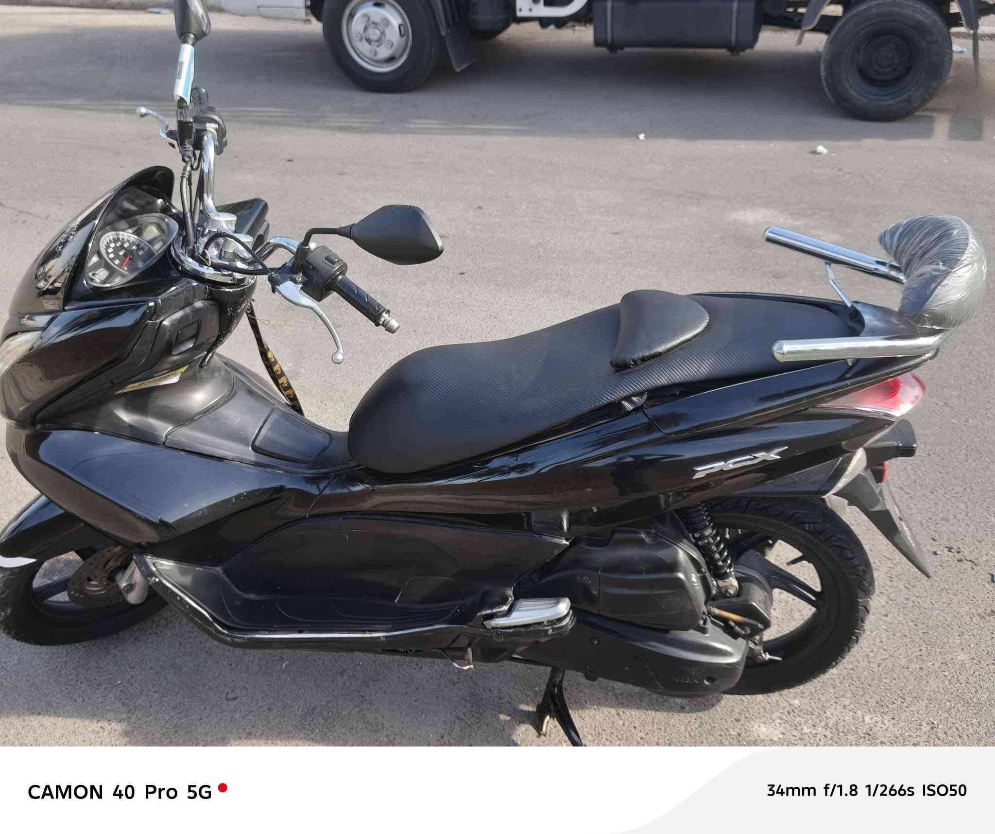 سلام عليكم دراجه pcx جيل الأول الدراجه مامتعوبه شلعه معدل كهربائيات كله شغالهه حساس ازدحام حساس ستنان الدراجه مكفولة اينقص مابيها السعر مليون و 300 وبيها مجال قليل مكاني بغداد البنوك *********** متواجد واتساب أو رصيد

نص مكتوب في الصور:
- CAMON 40 Pro 5G 27mm f/1.8 1/387s ISO50