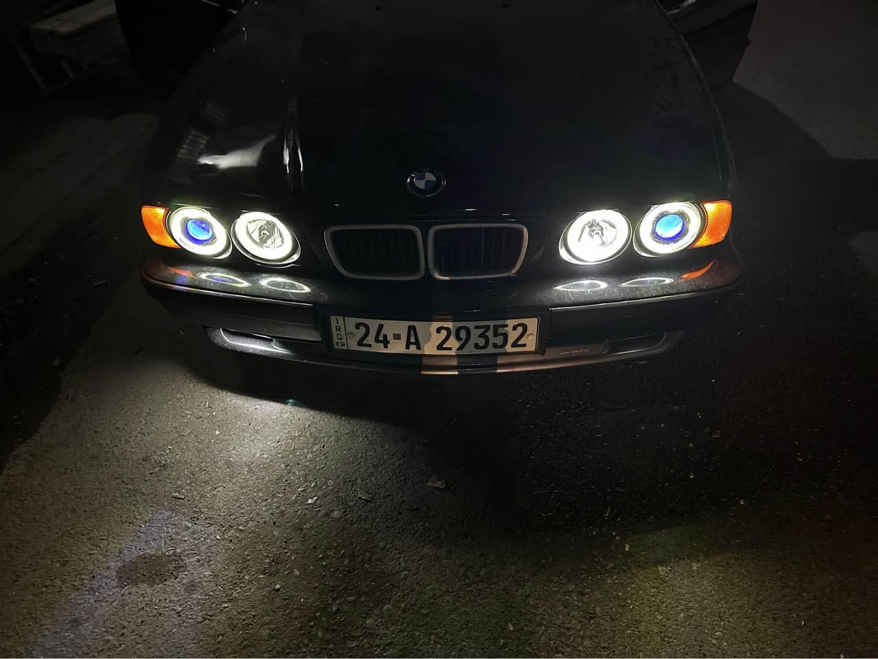 بيع او مراوس شمالي فقط

Bmw 520i بيلادي

موديل ١٩٩٠ محدث ١٩٩٥
* صبغ عام جمالية جديد
* كير محرك شرط ١٠٠٪
* كلاج شرط
* اكسل خفيف سرعة ١٣٠ رون ٣
* حدادية جديدة
* سلايد
* بجم وبونيد عريض
* تبريد وتدفئة
* لايت حلقة
* لايتات كامل زينون
* دعامية امامية و خلفية M
* تاير وياله لوك m 
* كوشن جلد لوك
* سعر : 49 $ قفل
* غرامات : 600 الف ينزل من سعر
* مكان :  اربيل
* واتساب : *********** أربيل, العراق
