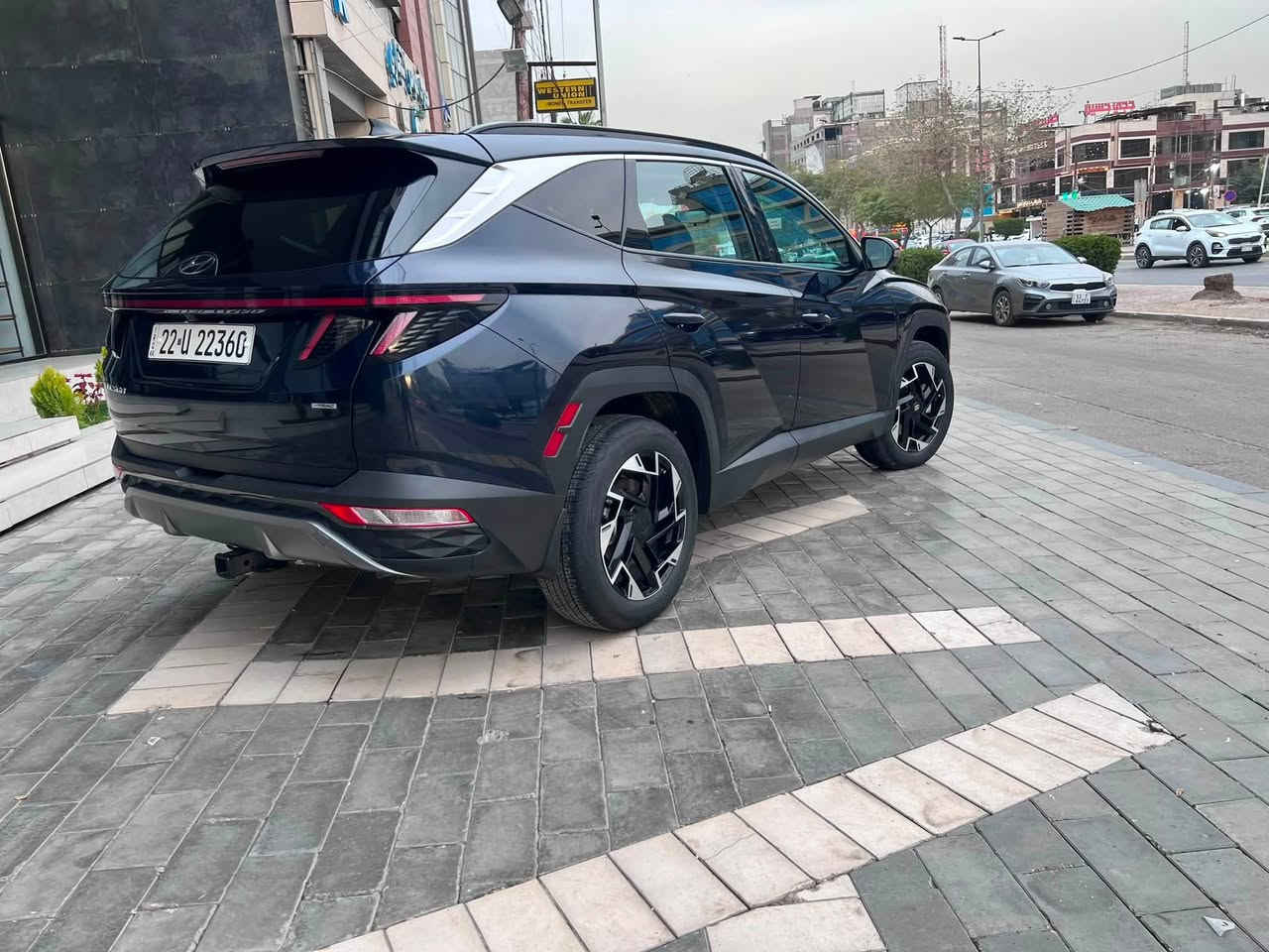 HYUNDAI TUCSON 2024 
هيونداي توسان 2024 
  
محرك 2500
الموديل2024
جديده اخت الزيرو
 تراي زيرووو
           
           ====== الاضافات👇👇

فتحه بانوراما 
شاشه كبيره نفكيشن
بصمه
ماشيه 18 mil
رادار امامي + خلفي + جانبي
قياديه ذاتيه
توقف ذاتي
مانع تصادم
تحديد مسار
نقاط عمياء
كامره خلفيه
كراسي  جلد 
كرسي كهرباء 
كراسي تدفئه
ستيرن تدفئه
مثبت سرعه
تحكم ستيرن
نظام قياده ذاتيه
تشغيل عن بعد سياره
هاند بريك كهربائي
اوتو هولد

دفع رباعي 4X4
باب خلفي صندوك كهرباء
اضويه اماميه زنون LED
كشافات ضبابي LED
اضويه خلفيه LED
نظام GPS خرائط
3 انظمة قياده NORMAL/ECO/SPORT
بلوتوث 
مدخل USB + AUX

للتواصل /  ***********
