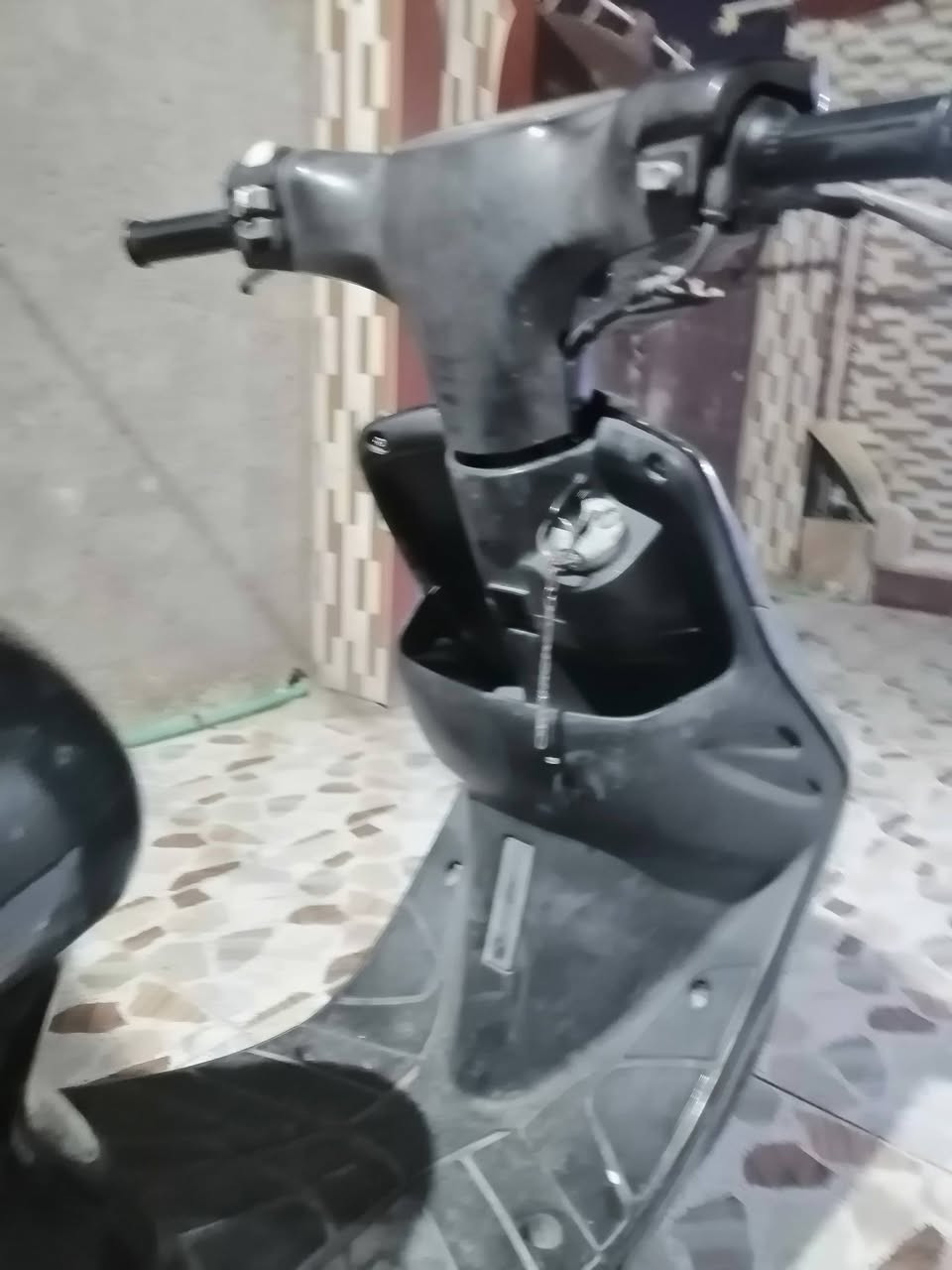 السلام عليكم بيع مستعجل دراجه بيجي فحل صفر جاج كهربائيات كلهه شغاله مكينه مكفوله شاصي مكفول نضيفه بمعنه الكلمه السعر 450 وبيهه مجال قليل كلش العنوان الرميثه وهذا رقمي *********** بي واتساب
