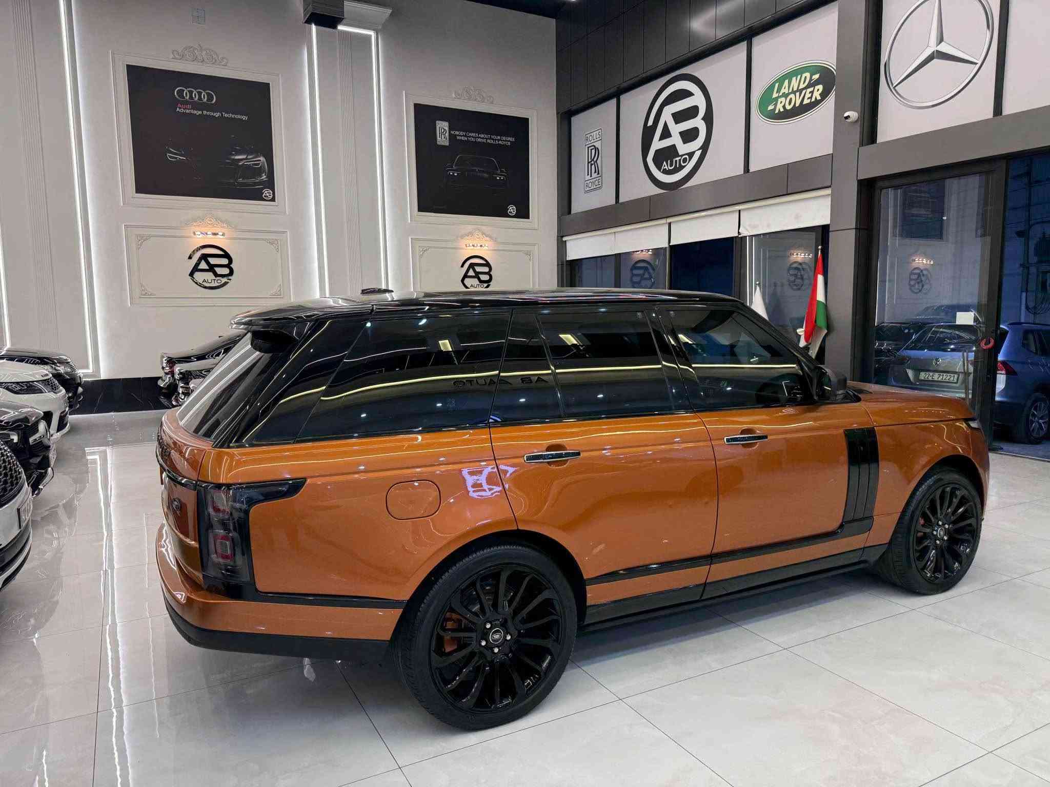 RANGE ROVER VOGUE

2014        
شريكه سردار 
V8 SUPERCHARGED |

5.0

510 HP |

FULL OPTION

فخامة بريطانية  

2014 موديل

محرک 5.0 V8

Supercharged

بيها كم قطعه كلير 

قوة 510 حصان

قير أوتوماتیک 8 سرعات

4WD دفع رباعي

تعليق هوائي إلكتروني

Terrain Response

فتحة سقف بانورامية *

داخلية جلد فاخرة

مقاعد كهربائية + ذاكرة

تدفئة المقاعد

دركسون متعدد الوظائف

شاشة وسطية

كاميرا خلفية

حساسات أمامية وخلفية

مثبت سرعة

Xenon + LED إضاءة

Meridian نظام صوت

دخول وتشغيل بدون مفتاح

مرايات كهربائية ومدفأة
Black Edition جنوط

***********☎️ أربيل, العراق

