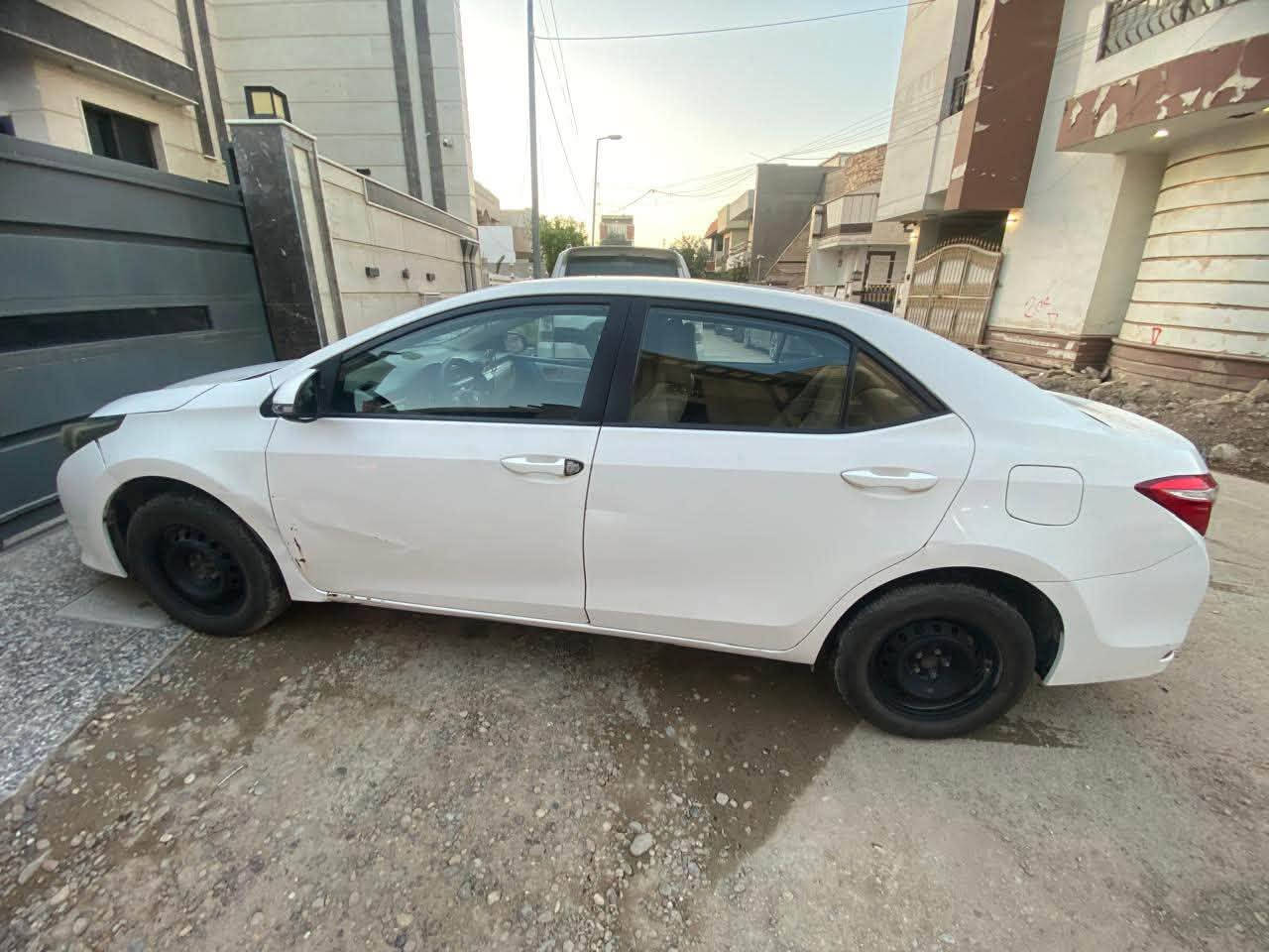 سلام عليكم كورلا موديل 15  مكينه 1600 شركه العامه  ماشيه 165 كيلو بيه قطعتين تبديل بدون دواخل كير مكينه صدر كله مكفول رقم بغداد بسمنه سونار مرفق ويه صور مكان بغداد زيونه سعره 130 وبيه مجال بصيط رقم الهاتف *********** حسين
