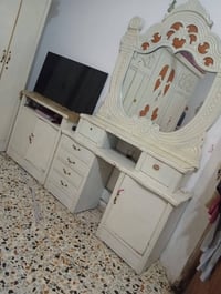 غرفة نوم عراقيه نضيفه للبيع السعر والتفاصيل خاص  او للاستفسار عل رقم  ...