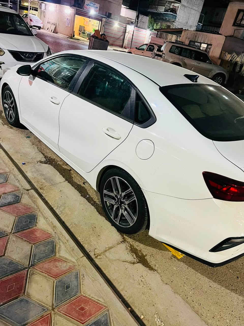 سلام عليكم كيا فورتي مديل2019ماشية 102ميل سيارة كاملة اي نقص مابيهة حادثهة قطعة وحدة بنيد فقد سعرهة 125رقميً ***********
