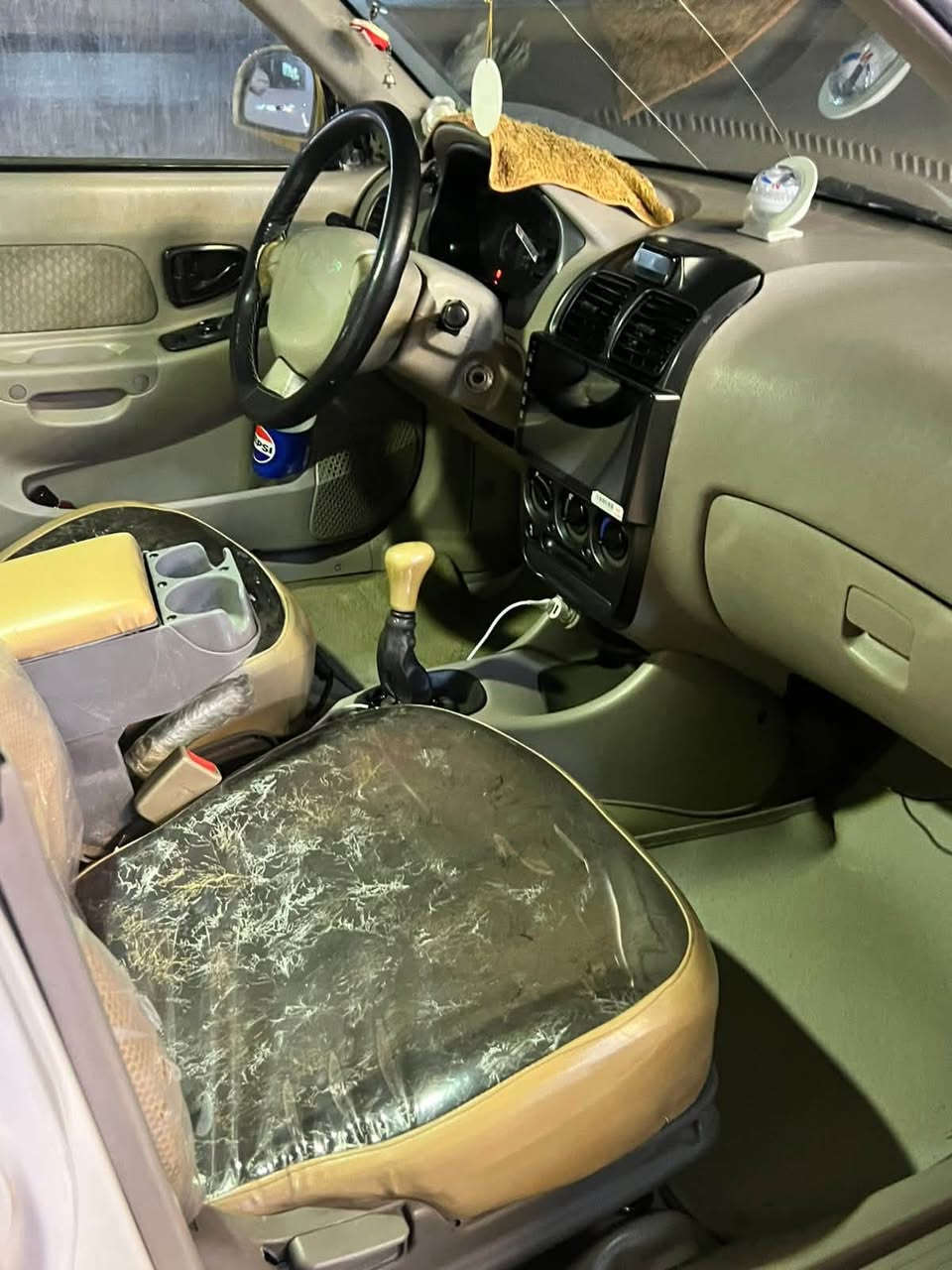 السلام عليكم فيرناء موديل 2014 رقم بغداد الجديد بسمي السيارة معيودة اثر تكشير على وضع الشركة مكية كير تبريد تخم تاير مارشال خط ابيض هسة شادة لا خياس ولا تنكيد سيارة وضع الشركة السعر 68 $ ورقة وبيهة مجال العنوان بغداد حي اور تلفون ***********
