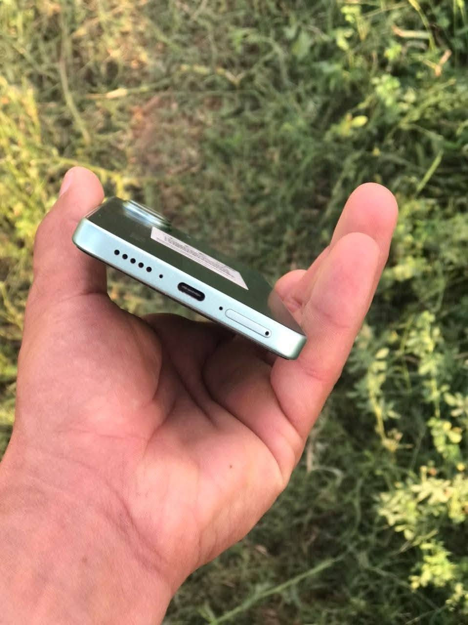 السلام عليكم POCO x7pro ذاكرة 256 جاهز بعده طك باكيت بطاريه97 بي شخط بشاشه ابكد شعره شخط مو فطر  ممبين اصلن سعر 360 أو امراوس اب ايفون ونطي فرق .***********
