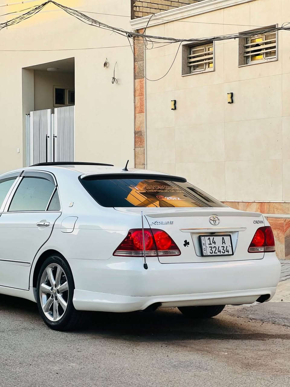 سلام عليكم من رخصت الادمن المحترم 🈲 شاهينه 🇯🇵Toyota Crown 🇯🇵 شاصي(182)) (( لون ابيضّ 🖱️ ))  للبيع 
موديل2004  محدثها2007 🇯🇵❗
رقم(( بصرة إنكليزي)) مشروع وطني باسمي مداور 
سيارة جديده 🇯🇵❗
       تحوير فوك وجوه بيت مديد
قرار48
❗❗ (( المواصفات )) 
1- 3 دكم 🈲 🇯🇵
2- فتحة سلايد روف 3 وضعيات 🈲
3- دواخل بيجي مطعم بصاج🈲  🈲
 5- لحايه يابان  🈲
6- لايت 5 قطع عدسه متحركه❗
7- سيدي عارض 6 اقراص + خزن ذاتي 🈲 باتري جديد🈲
ارايل امامي وخلفي 
سياره كفاله عامه
سياره جاهزه منّ كلشي 
العنوان النجف الأشرف حي المكرمه
رقم ***********

نص مكتوب في الصور:
- @26rz_