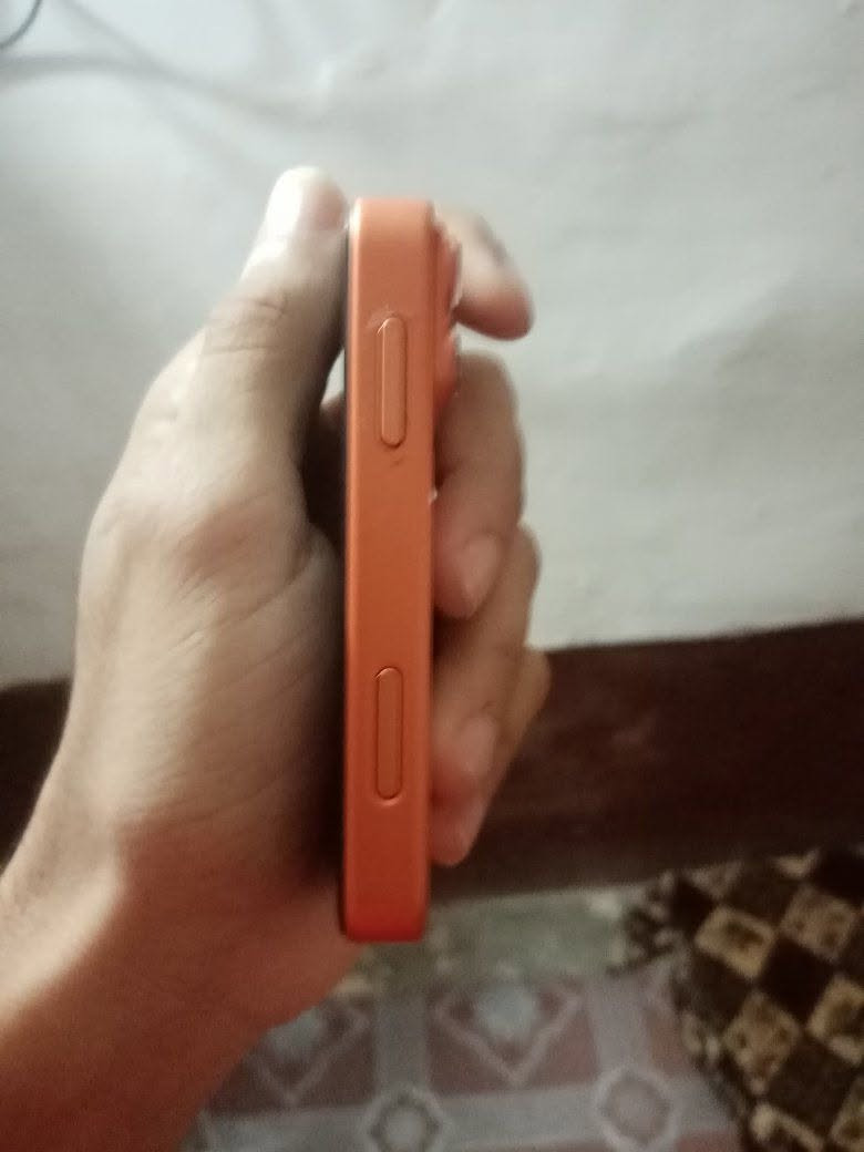 جهاز ايفون 17 كوبي للبيع؛ذاكره 512 حيل نظيف رايده 150 وبيه مجال للطيبين مكاني الرمادي ***********
