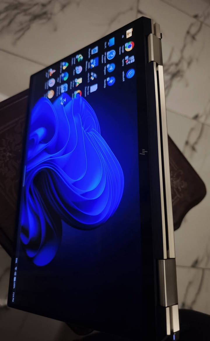 HP Spectre x360 4k touch
الموديل: HP Spectre x360 Convertible 13-aw0059TU

المعالج: Intel® Core™ i7 (الجيل العاشر) 

الشاشة: 13.3 4k UHD لمس قابلة للطي 360 درجة لاستخدامها كـ Tablet

الذاكرة العشوائية: 16GB LPDDR4 بسرعة عالية 3733MT/s  

مساحة التخزين: 512GB SSD

كارت الشاشة: Intel® Iris® Plus Graphics

2 منفذ USB Type-C thunderbolt للشحن 
منفذ 1 usb type A

 الصوت: سماعات احترافية بدعم من Bang & Olufsen

ملاحظة:البطارية مستبدلة فقط واداؤها طبيعي

السعر 750 الف

***********
بغداد / المعلمين
لايوجد توصيل
