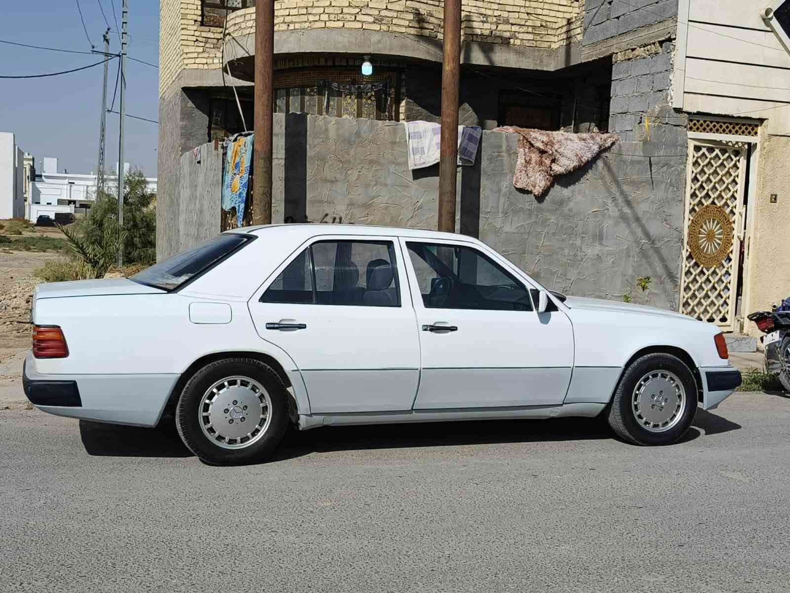السلام عليكم شباب مرسدس دب 1989 رقم انبار بسمي.  تحويل ثاني يوم   مكينه 2500 كفاله   مكينه وكير   سياره جاهزه عوزه بس تبريد.    سعر 52 وبيه مجال   مكان سياره ناصريه قضاء الجبايش.  استفسار    اتصل بل رقم ‬
‭***********‬
 ***********
