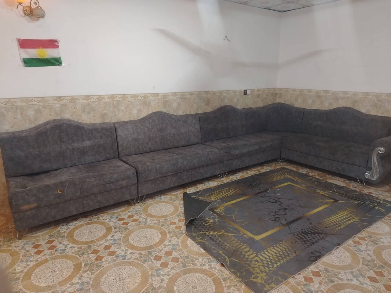 ديوان ايراني بيع مستعجل يلي يريده يراسلني واتساب ***********
