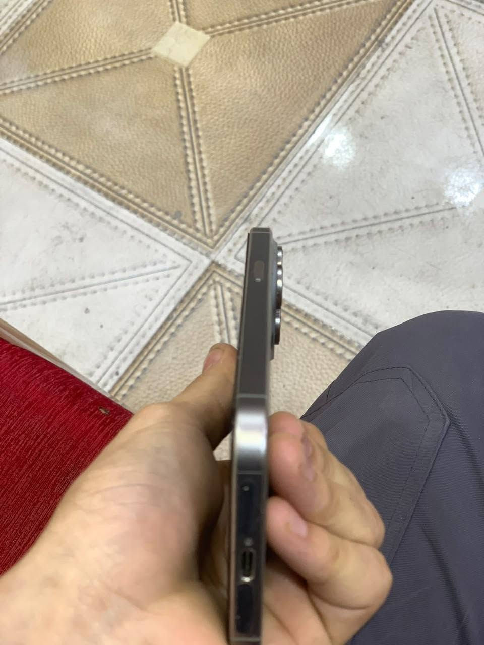 ١٥ برو ماكس • ٢٥٦ • بصرة