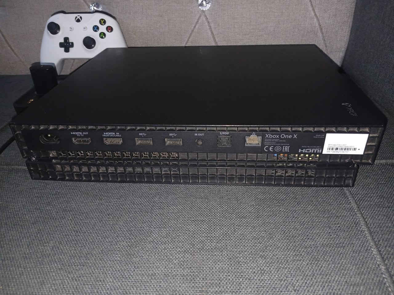 اكسبوكس ون اكس 4k للبيع الجهاز نظافه 90%
كامل ملحقات مابي اي مشكله تجي تفحص وتاخذ سعره 220 قفل ويا بطاريه وقاعده هديه وحساب متروس العاب ومنها forza 4 مملوكه
مكاني بغداد الاعظميه رقمي واتساب ***********

نص مكتوب في الصور:
- الألعاب عامل تصفية 11 من الألعاب فرز أبجدي FORZA HORIZON 4 FORTNITE FC25 DEAD ISLAND 2 CALL OF DUTY BATTLEFIELD 1 ASSASSIN'S CREED MIRAGE SNOW RUNNER VILLAGE RESIDENT EVIL HOLLOW KNIGHT SILKSONG grand theft auto V هل تبحث عن المزيد؟ عرض المكتبة الكاملة بحث