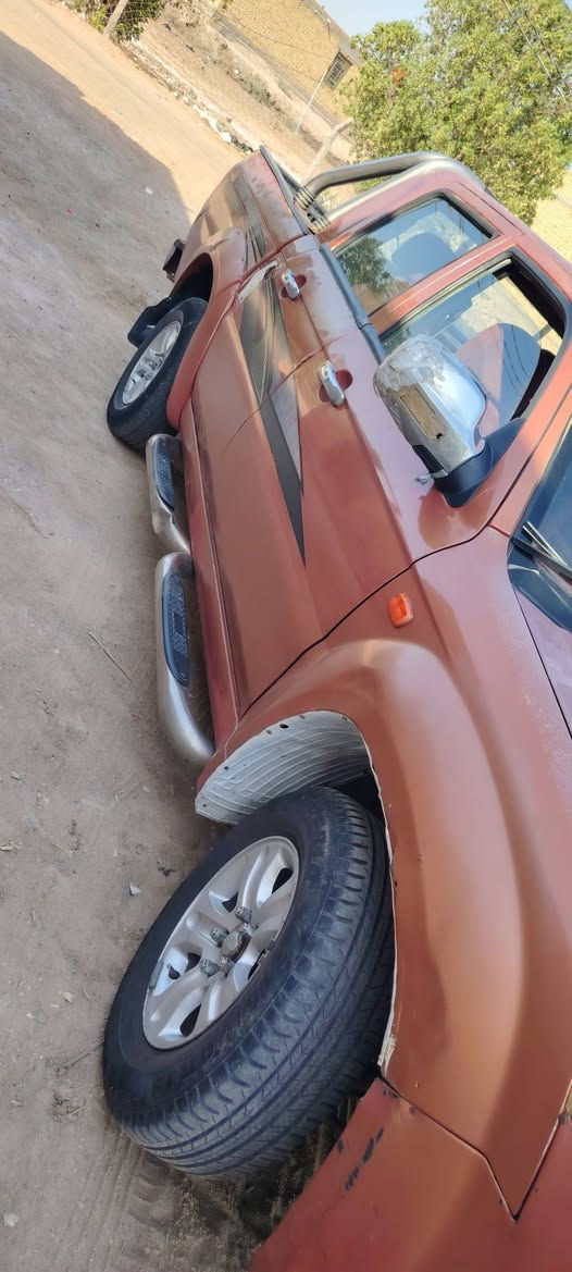 السلام عليكم.  بيكم للبيع  سكاي 2013 مكفوله من العيب الشرعي. تحويل ثاني يوم. رقم دولي السعر 35  مكان الناصريه مركز رقم الهاتف ***********
