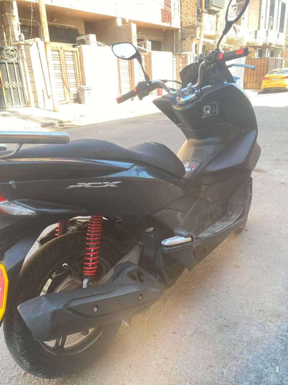 سلام عليكم pcx جيل ثاني كفاله عامه اسود طافي Jf  كوري دراجه رمبه رمبه  كلش جديده كله شغاله ما بيه نقص دراجه دك 140وفوك هم سعر 1650 مستعجل على بيعته ***********
