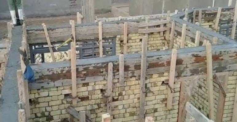 سلام عليكم يوجد كادر صب رباطات وبيتونات لاش سقل اي نجار او ابو بيت عنده صب خل يتصل ويتدلل *********** كادر كامل وبخدمته
