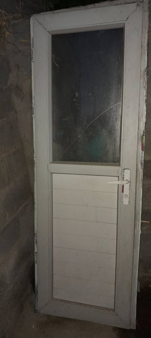سلام عليكم من رخصه الادمن
عندي ٢ بيبان نظيفات للبيع
مكاني بغداد
+9647841092008
