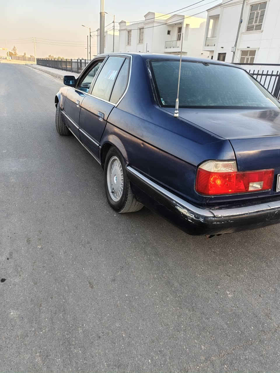 السلام عليكم من رخصة صاحب الكروب المحترم بي ام 735الموديل 88السعر35بيع او مراوس حسب القاعه ونطي فرق 
***********
