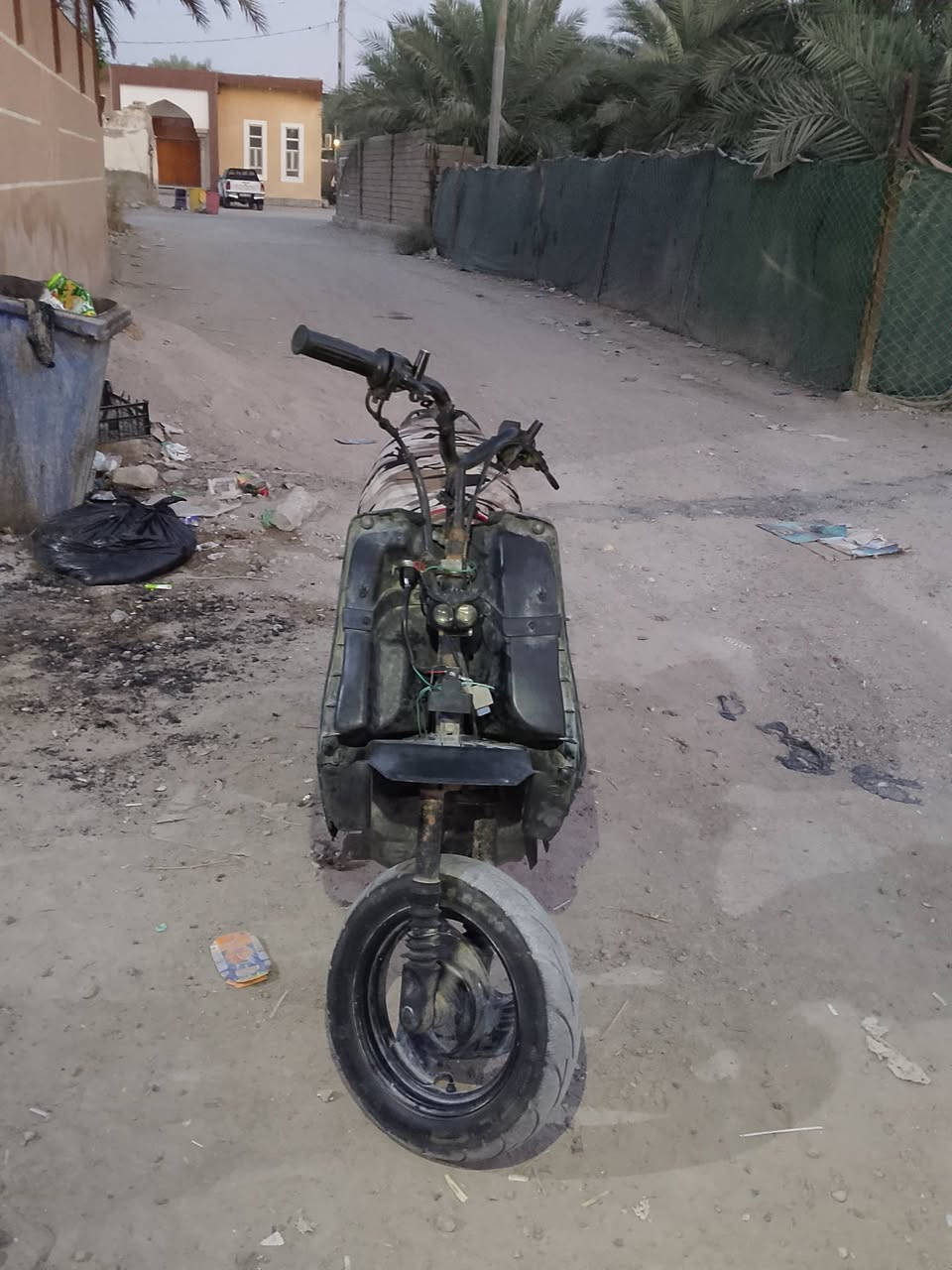 السلام عليكم دراجه للبيع تسعه ظروف قضاء المدينه بها كفر بها كفر خلفي وامامي الدراجه موجوده بقضاء المدينه هذا الرقم سعر الدراجه 130 قفل الدراجه***********
