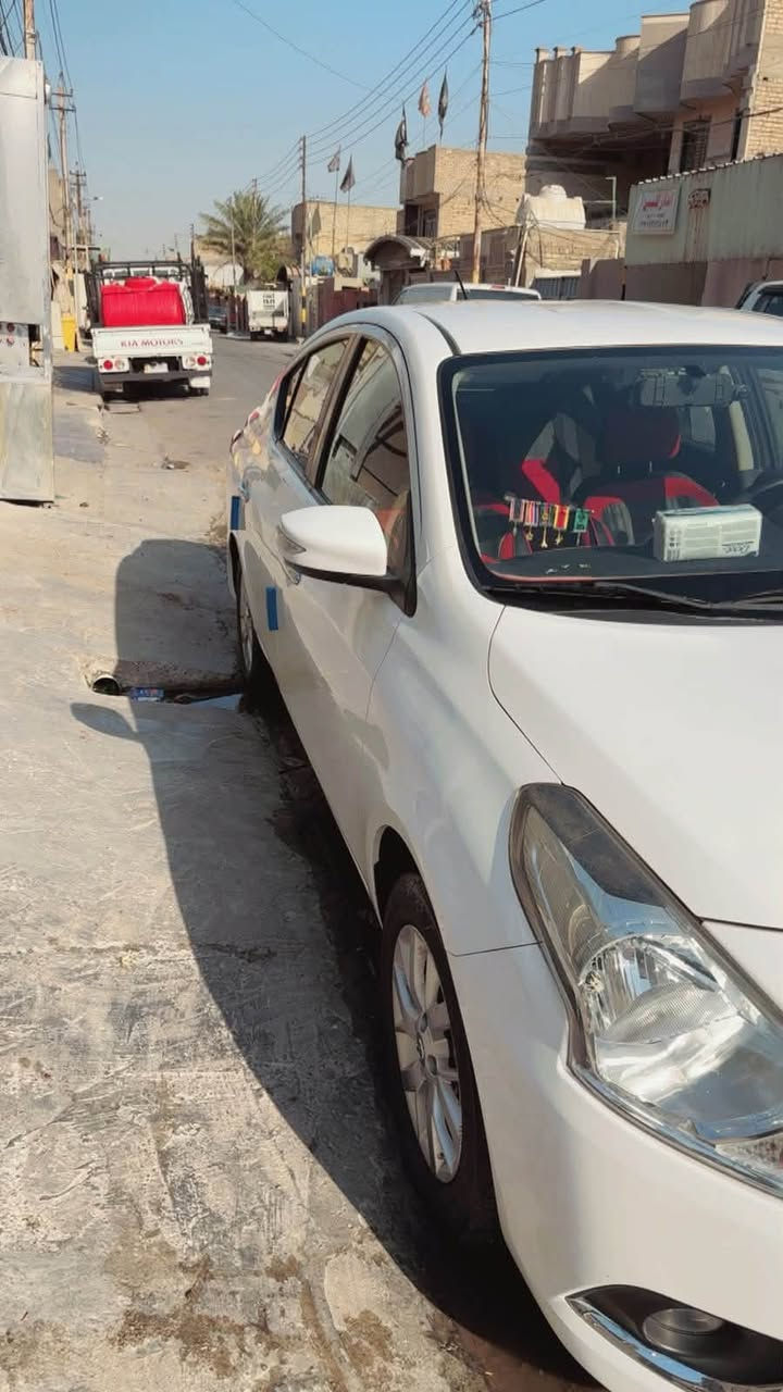 السلام عليكم 

نيسان سني 2023 مصري السياره حيل جديده كفاله عامه تعديل بارد واحد فقط بدون صبغ السياره جاهزه من كلشي صدر تخم تاير متصرف عليها الف 

مواصفاتها 

تحكمات ستيرن
شاشه 
كامره 
ويل كب 
اشاير بالمري 
داخل اسود 

رقم اربيل بأسمي تحويل ثاني يوم 

السياره ماشيه 50,000 

مكان السياره بغداد 

للاستفسار: ***********
