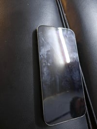 ايفون ١٢ برو ماكس مكفوال من كلشي بس كسر بل شاشه وبس وكلشي ما مبدل بي ب...