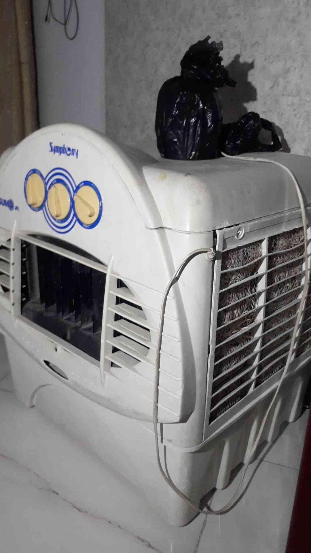 للبيع كاونتر شغل احطاطه فقط قطعتين بدون سنك
كونفيرة صغيرة الحجم تحتاج تبديل واشر شغاله حاليا

مرجوحه ابيع شلع سعرهن 350

***********
