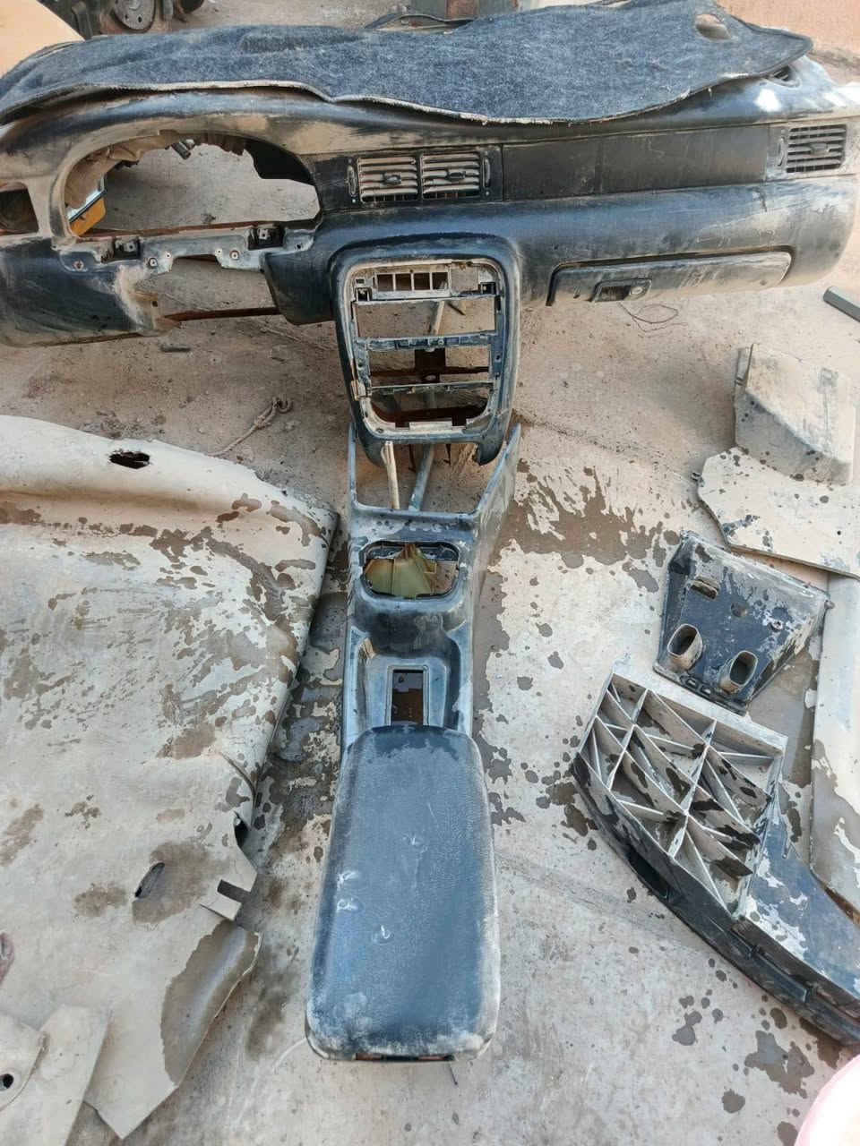 السلام عليكم هوزن وبيبان وجنطة ***********
