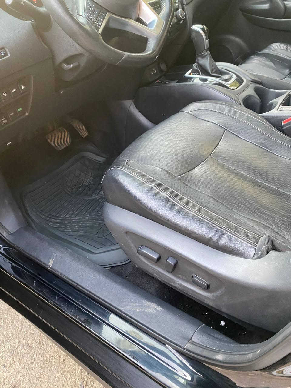 نيسان روج أمريكي موديل  2019 SL AWD  فول مواصفات نص جملخ خلفي صبغ شبره جنطه  سعر 147 مجال  بدون داخل مكان سيارة عقره تلفون ***********
