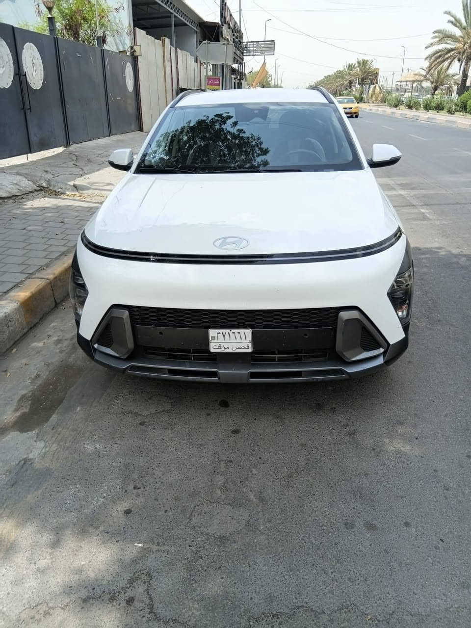 كونا موديل 2024
وارد امريكي زيرو ماشيه 30 
فول مواصفات عدا الفتحة 
بصمة تشغيل عن بعد 
بصمة أبواب 
شاشة كبيرة 
تحديد مسار مع قيادة ذاتية توقف ذاتي كامرات رادارات جانبية ثلاثة أنظمة قيادة وبعد اهواية مواصفات 
مكينة 2000 دوش 
حادثه الكصه مال البنيد وجاملغ بدون دواخل موضح بالصور 
كفالة كير ومكينة كلشي مكفول سيارة مال جناي 

اتصال ‏‪***********‬‏
غير متواجد عالخاص 
سعر 160 بيهة مجال
