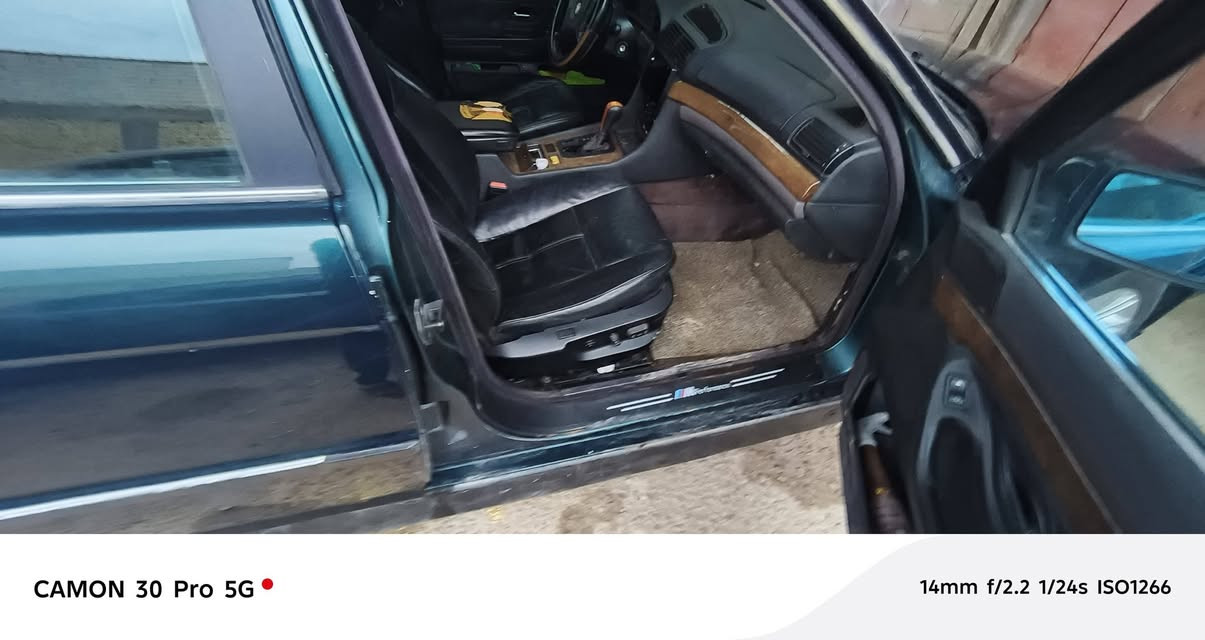 وينه اليدور جاهزه وربع ميذب عليه
‏BMW E38/740i/1997✈️
‏محࢪك جديد 4000   هاون وفول 🦾

‏كيࢪ 🐊 جديد🚀

‏معدل 220رون3.5 رون ناصي

تبــــــــــــريد ثلــــــــــج ❄

تــــــــــــدفئه شغـــــــاله 🔥

‏منظومة زينون بالكامل🔦

منظومة ABS شغال💯

‏عالي زنون نهار شغلي🔦

‏ناصي عدسات جدد زنون🔦

‏بروجكتور زنون 🔦

‏سوارات طلب خاص⭕⭕

‏ريمونت بلادي  وشغال💯

‏تحـــكم ستيرن بالكامل شغال💯

‏شاشه اندرويد كار بلي فول 🛜

‏كامــــــــــــــــــرا خلفيه 1080💯

‏سستم صوت بالكامل مضخم 🔊

‏كشـــــــــــنات كهربائـــــــــــيّ 💯

‏صنــــــــدوق شفـــــــــــــــــــط💯

بـــــــــك لايت LED اصــــــلي💯

ﺣســــــــاســــات خلفيــــــــــه💯

‏مروحه f01 نظام التشغيل تدريجي

 وي العقل سستم كلفني175الف💯

‏رقم اربيل دولي تحويل او وكاله 💯 
سنويه نافذه من شهر2025/9/1
غرامه صفر

 ‏جاهزه ع اخر حبايه💯

‏تخم ويل حتى الاسبير وتخم تاير هانكوك مصار سبوع من شدية

‏طخه بسيطه جاملغ الخلفي عكس السائق ⁉️

‏العنوان ميسان 
‏‪***********‬‏

‏الســــــــــــــــــــــــعر 80 وخادم لشراي  

 السياره حيل متعوب عليه تشوفه غاليه عليك جوه نعالك اعبره واعتبر نفسك ماشفت 🌺
