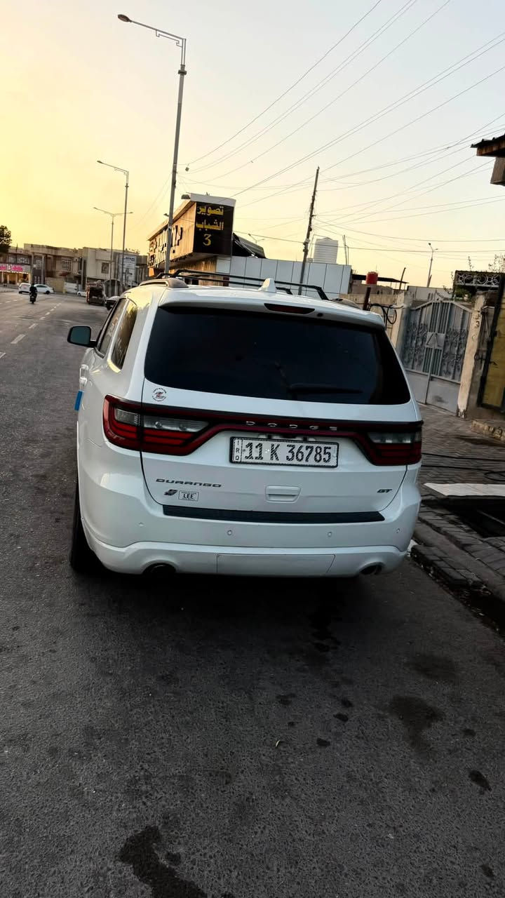رقم بغداد الإنكليزي جديد
معروفه مواصفاته 

1بصمه تشغيل
2 فتحت سقف
3 سبعه راكب
4كشنات جلد + كهرباء +تدفئه تبريد
5جنطه كهرباء
6لايت زنون بلادي
7شاشه +كامره خلفيه دواره
8 حساسات امامي وخلفي
9توقف ذاتي عند الرجوع
10تحكمات ستيرن
11-شاشات بلسياره 
12حدايه جديده 
13مكينه قبل أسبوع مبدلهه يعني جديده وعليه بستم 14 يعني عادي ومحسن تمشيك 
سياره بعد بيهه مواصفات وما ناقصهه اي شي 
ماشيه 193000كيلو 
بنيد مبدل 
جاملغ امامي ايمن مبدل 
وجاملغ أيسرا تعديل بارد +صبغ 
وباب عكس سايق مصبوغ 
سعر 207وبيهه مجال 
عنواني لبصره لمعقل 
صوره الحادث +صوره سونار موجوده بلنشر
***********
