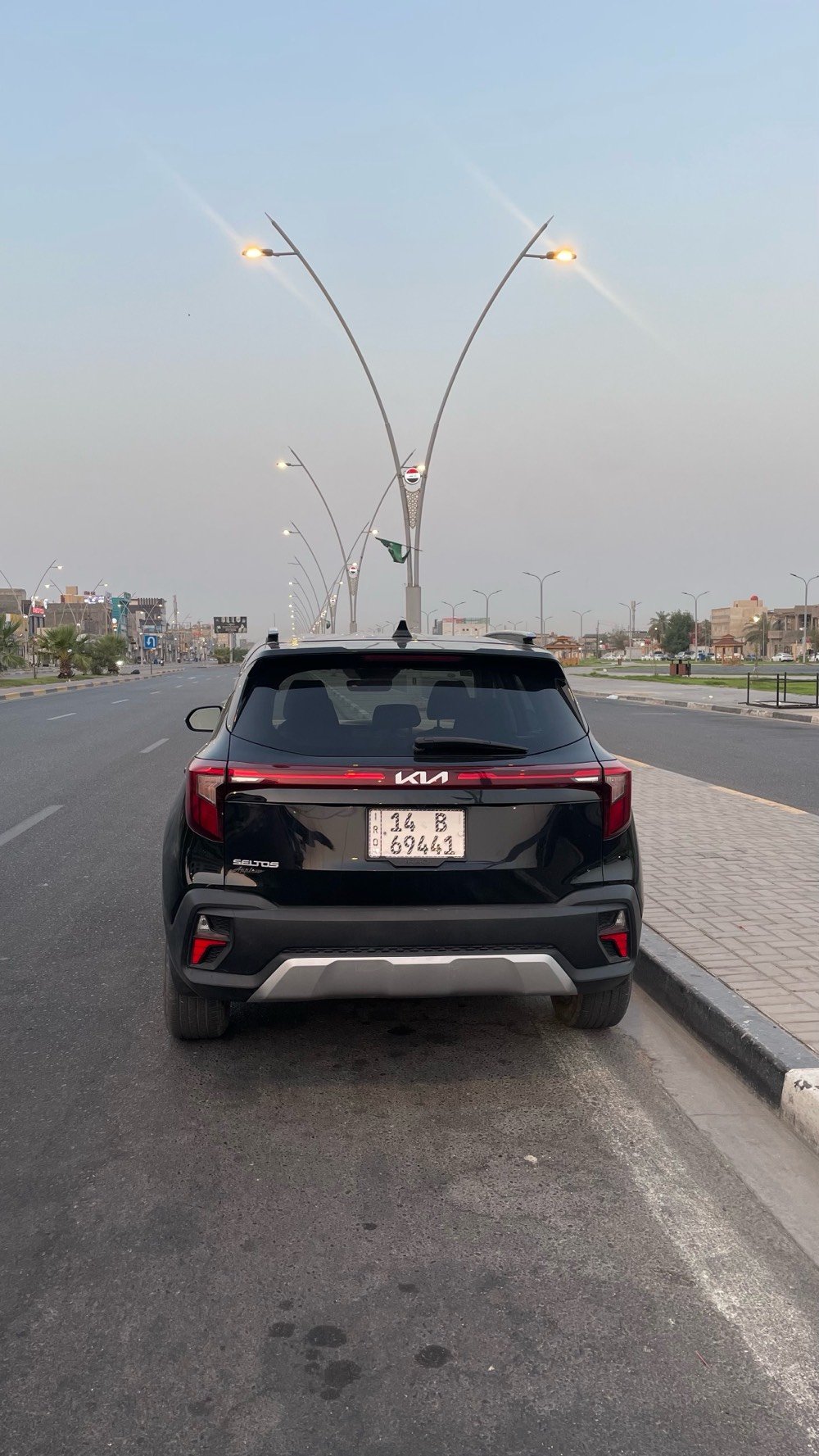 كيا سيلتوز 2024 لون مميز اسود وارد امريكي حره باسمي
محرك 2000 دوش
كير cvt 
رادارات وحساسات
تنبيه بالمرايا
شاشه دجتال 
شاشه كبيره كار بلي واندوريد اوتو 
قياده ذاتيه 
تحديد مسار 
اوتو هولد
بريك داون
سياره عاليه حلوه 
كامره خلفيه
عداد الكتروني
شاشه اعطال 
سياره نظيفه ماشيه فقط 40،000 كيلو متر 
حادثهه جاملغ وبنيد
سعرها 143 وبيهه مجال للشرايه
رقمي 
***********