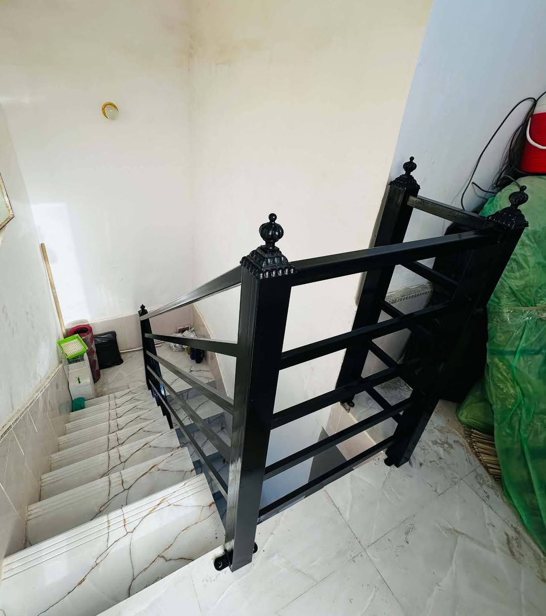 سلام عليكم حداده عامه انسب الاسعار وافضل جوده (***********) سقائف ابواب محجرات كافة اعمال الحداده التواصل واتساب او اتصال
