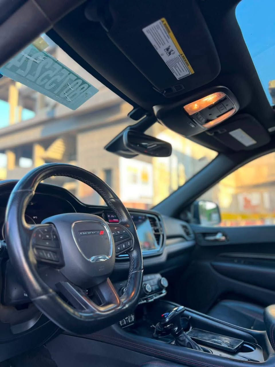 دودج دورنكو RT Plus HEMI V8 2023 للبيع

الموديل: دودج دورنكو RT Plus 2023

اللون: سمنتي

الوارد: أمريكي بدون ايرباك

المحرك: HEMI V8 سعة 5.7 لتر

نظام الدفع: AWD (دفع رباعي)

التبديل: باب واحد فقط

المواصفات:

فتحة سقف

تشغيل وبصمة أبواب

مقاعد جلد كهربائية مع حفظ وضعيات

تدفئة وتبريد للمقاعد الأمامية

تدفئة للمقاعد الخلفية

تدفئة للمقود

شاشة كبيرة مع نظام ملاحة

Apple CarPlay

بدالات تبديل السرعات خلف المقود (Paddle Shifters)

مقود كهربائي

تشغيل عن بعد

باب خلفي كهربائي

رادار أمامي وخلفي

نظام مراقبة النقطة العمياء

حساسات خلفية

أوضاع قيادة (Sport / Eco)

نظام مانع الانزلاق

تبريد ثلاثي المناطق

مصابيح LED زينون

AUX

نظام Auto Stop/Start

الحالة الفنية:

سيارة نظيفة جداً

جاهزة للاستخدام

تبديل باب واحد فقط

الموقع: بابل – الحلة

للاستفسار ***********
