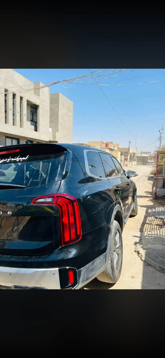 للبيع ✅✅

كيا تيلورايد 2024 اسود .

⸻

!!!!!!!!!!  تفاصيل السيارة: !!!!!!!!!!!!!

 • الموديل: كيا تيلورايد 2024

 • الفئة: LX (النسخة الأساسية)

 • المحرّك: 3.8 لتر V6، يولّد حوالي 291 حصانًا وعزم دوران 262 رطل-قدم.

 • ناقل الحركة: أوتوماتيكي بـ8 سرعات.

 • نظام الدفع: دفع أمامي (FWD).

 • اللون الخارجي: أسود.

    صور الحادث مرفقة بالمنشور!!!

      المواصفات القياسية لفئة LX:

 • المحرّك: 3.8 لتر V6.

 • نظام الدفع: دفع أمامي (FWD).

 • ناقل الحركة: أوتوماتيكي بـ8 سرعات.

 • عدد المقاعد: 7 مقاعد.

 • الميزات القياسية:

 • شاشة لمس بحجم 12.3 بوصة.

 • دعم Apple CarPlay™ وAndroid Auto™.

 • وضعيات قيادة مختلفة عدد 4

 • مقاعد SynTex.

 • تحكم أوتوماتيكي في المناخ ثنائي المناطق.

 • مفتاح ذكي مع زر تشغيل.

 • مثبت سرعة تكيفي.

 • نظام مراقبة النقطة العمياء.

السعر (240 ورقة) !!

للأستفسار على باقي التفاصيل 

الاتصال على الرقم

 (( ***********‬ ))
