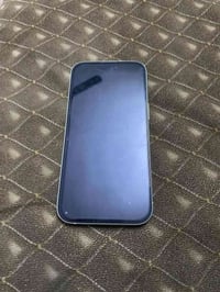 ايفون 15 • بطارية ٨٤ • شارع المصرف