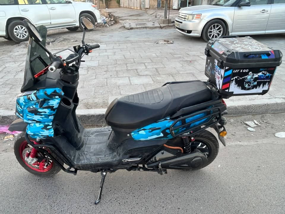 اباجي موديل ٢٦
٦بطاريات مسطره يقرن ١١ بالهيتر 
ملف ٣٠٠٠واط  عقل ملف ضفيرة كله بلادي شلعة ومعدل صاروخ كلشي شغال  ما بيهة اي نقص mp3 صوته عالي سرعته ١٠٠ 
لون مميز بلادي بيهة ملاحضات بسيطه بالكفر بصمتين سويجين 
السويج الثاني بعدة بالشرنك مالته سعر 750 بيهة مجال بسيط مكاني بغداد الرساله شارع الضغط التصال واتساب "***********
