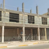 بناية تجارية • ٣٥٠م • ٤محلات