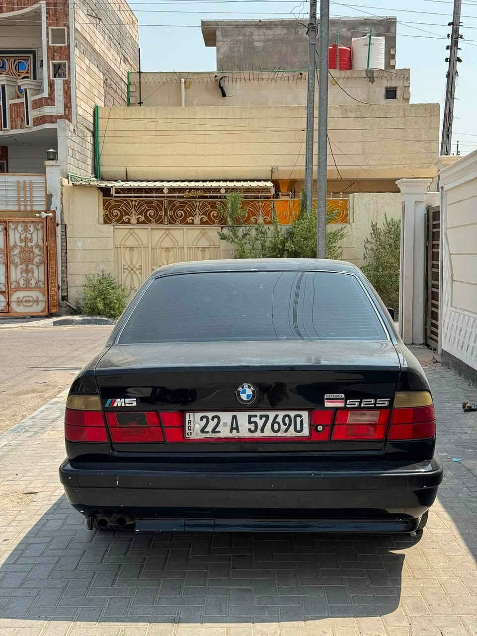 للبيع BMW 525 موديل 1991 — مكينة 20 🔥

BMW E34 موديل 1991، حجم 525، مكينة  حاويه فول نضافه 20، سيارة مرتبة ونظيفة جداً، واللي يعرف بالـE34 يعرف قيمتها 👌🏻

🔹 البودي: نظيف ومرتب
🔹 الغرفة: حلوة ونظيفة ومرتبة
🔹 المكينة: مسكرة عدل، ناعمة وحلوة جداً
🔹 ما بيها صرفية بنزين
🔹 ما بيها تنقيص مي ولا تبخير
🔹 معدل رون ناصي
🔹 التبريد: شغال وممتاز ❄️
🔹 التايرات: نظيفة
🔹 الحداديه : 70‎%‎
🔹 الكهربائيات: كلها بالادي وشغالة
🔹 ADS: شغال ✅
⬅️نظام سايد لايت شغال
🔹 Sport:شغالة ✅
🔹 المكينة والرون: هادئ وناعم
🔹 السيارة بشكل عام ما ناقصها إشي، 
🌟عليها ادامه جديده من بلكات من نوزلات من دهن مكينه قبل اسبوع من شركه امزويل + ماي اخضر زيتي اصلي 
وعليها فانات يعني وي لتبريد حماوه جوه لنص 
جاهزة للركوب والاستخدام.
فقط ماطور السلايد عطلان وللعلم موجود عندي يعني بس شد رادله 
سنويه منتهيه واكفلك تحويل 
سعر 60 وبيها مجال

*********** للأتصال

السيارة E34 نظيفة ومرتبة ومناسبة للي يريد سيارة قديمة محافظة عليها
