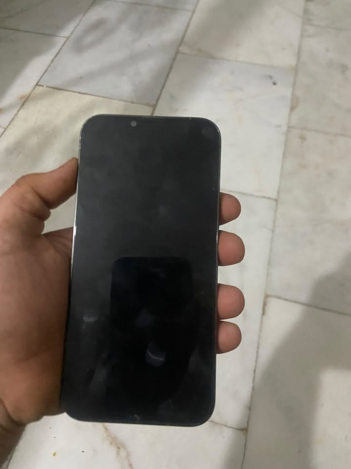 ايفون 13 برو ماكس • ٢٥٦ • ظهر مكسور
