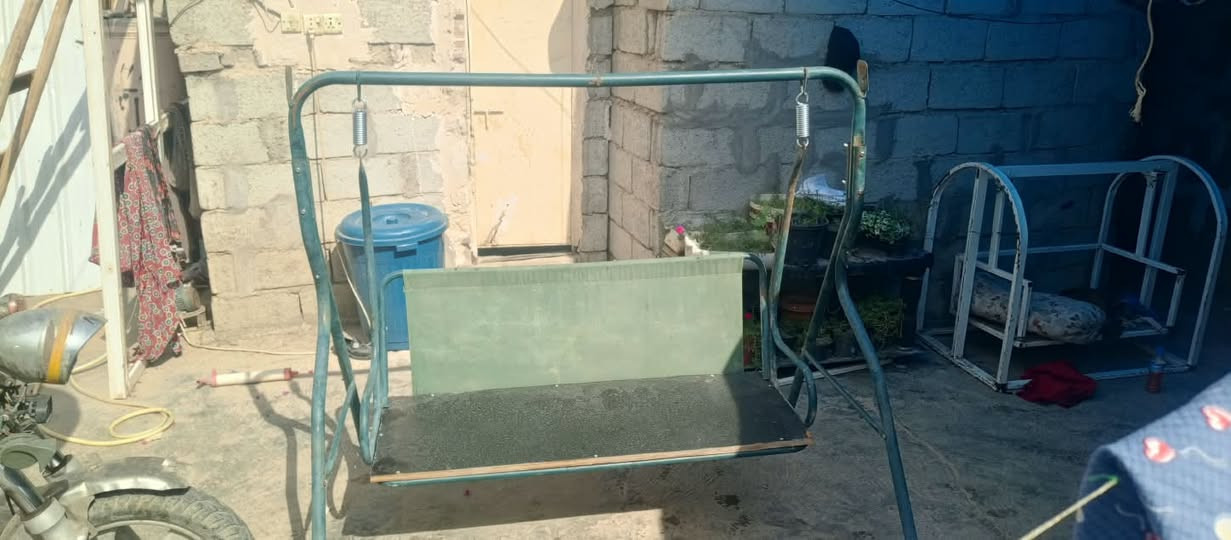 مرجوحه • نضيفه • ما بيها كسر