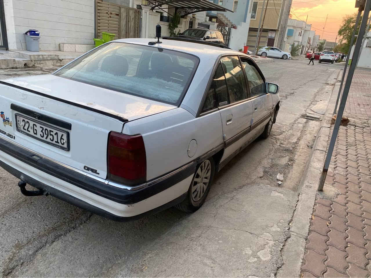 اوميكا 
93 رقم اربيل دولي 
دفتر بنزين 
سلايت 
شاشه 
كامرة abs 
لايتات زينون كير مكينه بدون عيب 
بدون ضربة شرط تحويل او وكالة 
مكانهة كركوك سعرهة 38
***********
بدون ضربة كركوك, العراق

