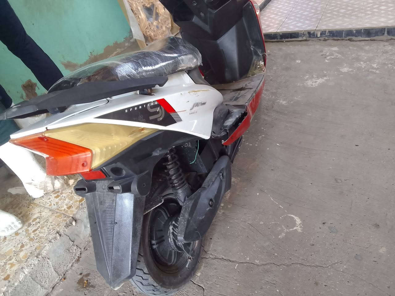 سلام عليكم ماطور سكنس للبيع بطارياته 10ونص يقرن بعد جديده العنوان فلوجه حي شهداء سعره 450بي مجال
