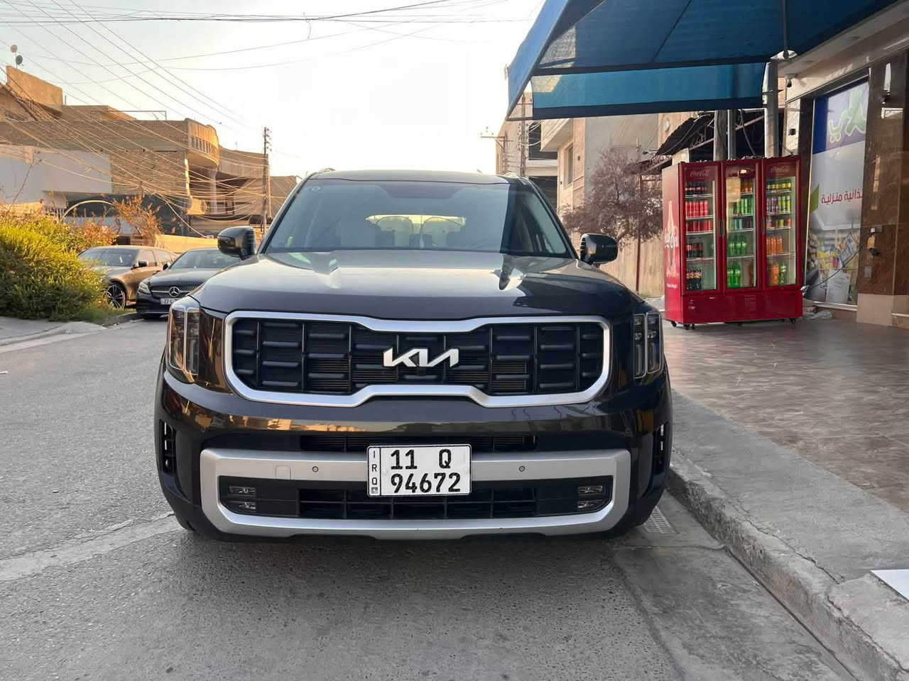 كيا تيلورايد 2024 مواصفات GT LINE
الموديل : 2024 . (خليجي) . 
المحرك : 6  سلندر  3800 سي سي 
ماشية : 27.000 الف كيلو

المواصفات : 

* مقاعد جلد فاخرة .
* المقاعد الامامية و الخلفية تدفئة وتبريد.
* إطارات قياس 245/50R20  .
* مقاعد ثلاث صفوف.
* برادي الأبواب الخليفة.
* تحكم مقعد الامامية كهربائية.
* كشافات ضباب.
* حساسات خلفية وامامية. 
* دخول وتشغيل بصمة.
* أنظمة قيادة متعددة.
* لوحة عدادات المركبة LCD.
* فتحة سقف مزدوجة. 
* مرايا كهرباء.
* المصابيح الأمامية زنون .
* كشافات الضباب زنون . 
* تشغيل عن بعد .
* نظام APPLE CARPLAY .
* مكيف خلفي مع تكييف في السقف.
للاستفسار  ***********
