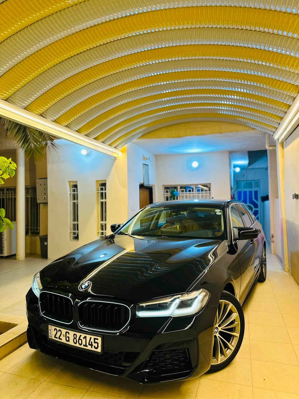 BMW 520i 2022
-------------------------------------

#السعر : 178$ وبيه مجال بسيط 

‏

#رقم الهاتف : *********** 

#رقم السيارة : اربيل

#مكان السيارة : واسط/العزيزية 

-------------------------------------

للبيع فقط 

بي ام موديل 2022 حجم 520 سيارة خليجية  بيه 3 قطع صبغ بدون دواخل رقم اربيل جديد سيارة جديدة  ماشية 119 الف حقيقي محرك وكير ممفتوح صفر مسج بدي M 

مواصفات 

1_ بصمة عدد 

2_محرك +كير 8 نمر مكفولات ⁦⚔️

3_تبريد 3 قطع خلفي منفصل❄️

4_كروز سرعة 🔒

6_مراية داخلية+جانبة عاكسة 🪞

7_تحكم ستيرن ⚔️

8_ كشنات كهرباء ذاكرة ⚡️

9-شاشة جبيرة تدعم الكار بلي + اندرويد اوتو 🖥

10-داخل جلد مشمي 

11-لايت زنون داينمك🔦

12_ جام اخضر💚

13- منافذ شحن خلفية 

14-ويل 19 بلادي +تخم تاير جديد⚔️

15-لدات نهارية 💡

16-صدر امامي خلفي جديد ⁦⚔️

17-انارة داخلية متعددة الالوان  🔥

18-هزة وفحص جديد⚔️

19-حساسات امامية خلفية ⚔️

20-انارة ترحيب خارجية + داخلية 💡

21-شاشة 🖥

22-نظام DTS⚔️

23-صندوق كهرباء 

24-مري شفط 

25- 3 وضعيات للقيادة 

26-شفتات ستيرن 

27-اوتو هولد

28-هاند بريك كهرباء 

29-تبريد شاشة لمس 

30-جوبلسات خلفية  

31_ستيرن كهرباء 

-------------------------------------
