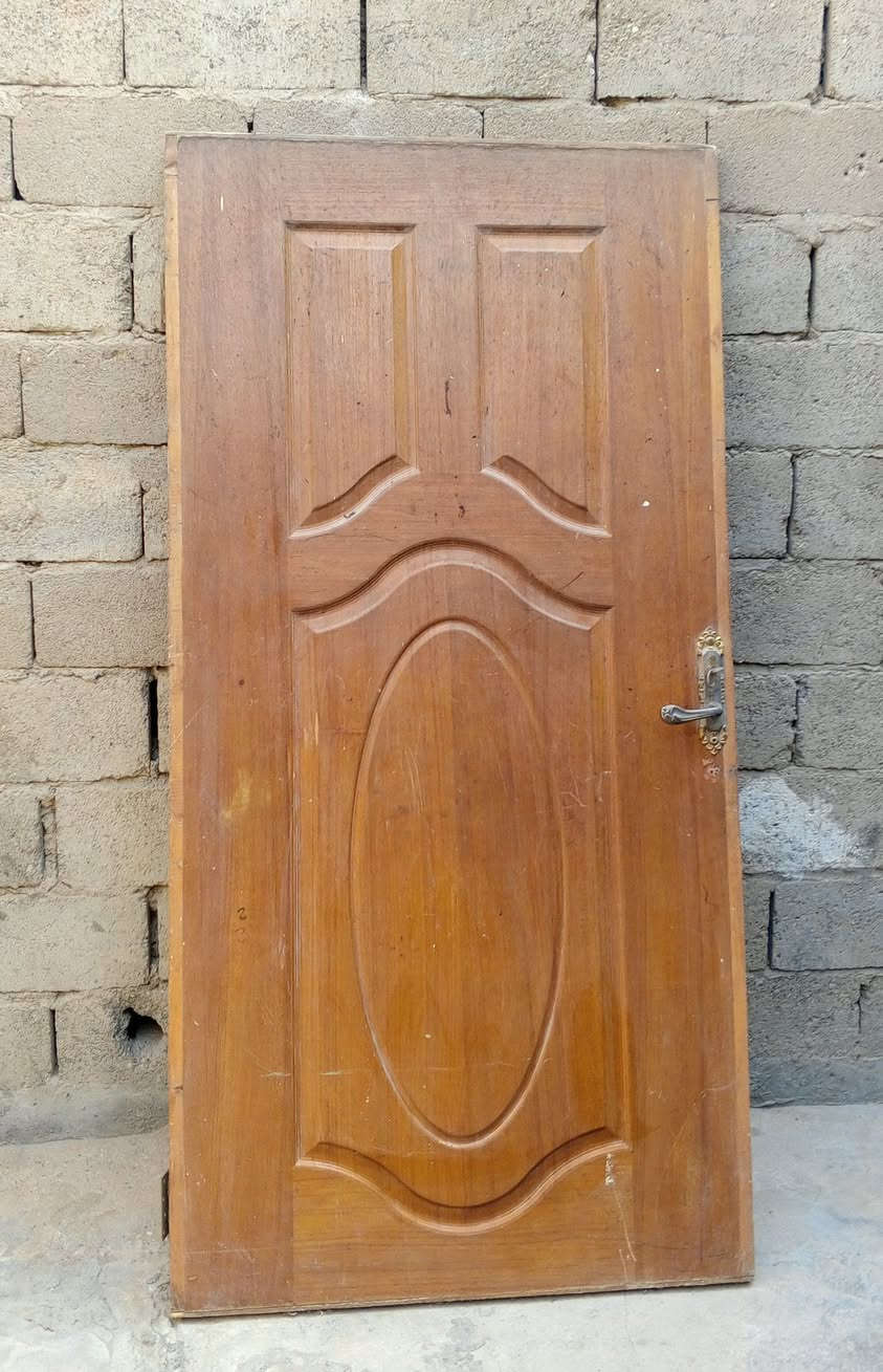 بيبان خشب • درجة أولى • البصرة حي الجامعة