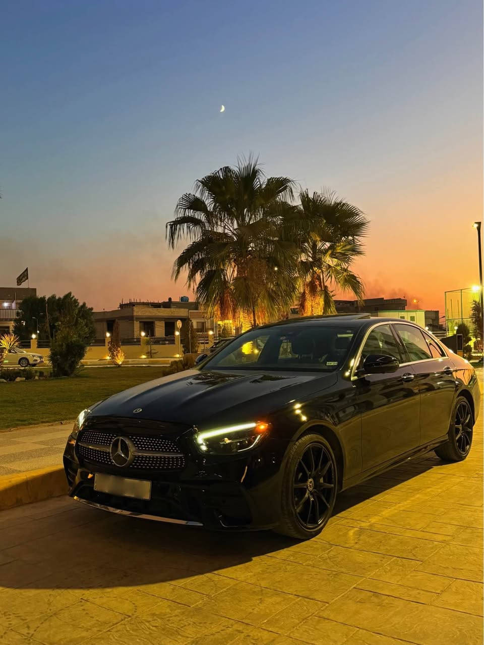 للبيع

Mercedes Benz E350 2022

الموصفات 

1. فتحه سقف 

2.  بصمات ابواب  

3. لايت متحرك 

4. كيج إلكتروني متغير 4 أشكال 

5. شاشه حجم الكبير  

6. رادارات امامي خلفي جوانب 

7. حساسات 360 درجه 

8. صندوق كهرباء 

9.اتو هولد

10. لد داخلي متغير 64 لون 

11. سماعات برو مستر 

12. كشنات تدفئه

13. ويل 19 AMG أصلي 

14. صفر مسج جديده جداً السياره ما بيها اي نقص

- مكان السياره بغداد العامرية او السيدية 
السيارة ماشية (33 الف مايل )

- حادث خشم بنيد فقط بدون دواخل او بدون شاصي ضربة سطحية 

***********- الاستفسار 

السعر 35,000 $ اوبيها مجال بالمعقول بغداد, العراق
