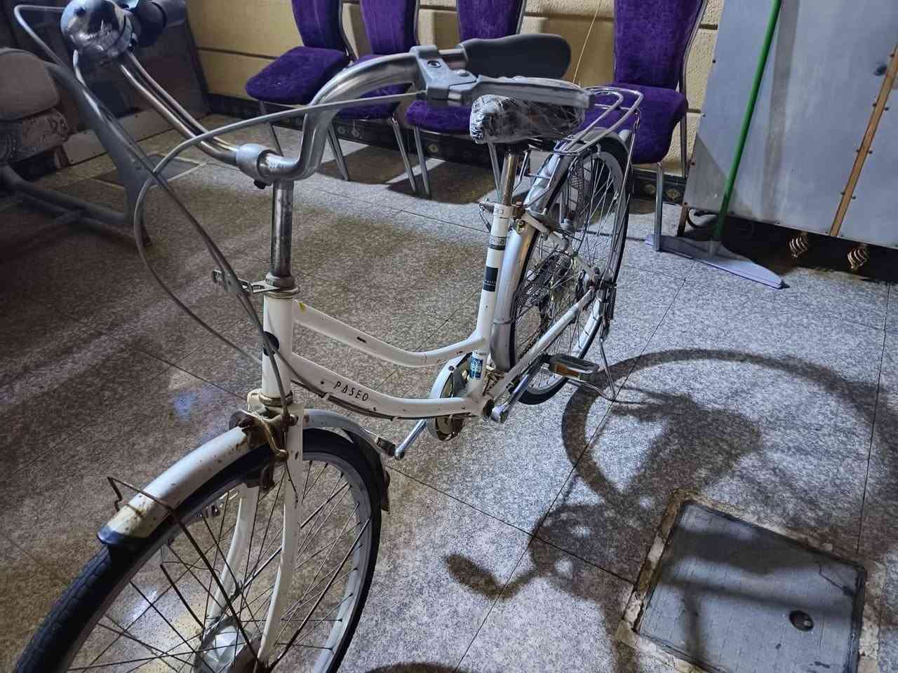 باسيكل سياحي باله مشتري جديد حجم 26 باله نظيف
سيكل نظيف حجم 26 سياحي نظيف تايرات جدد مال باله وبداله شغاله ، وبي لايت امامي شغال والبريك خلفي وامامي شغال وكلشي نظيف من الاخير مفول ،  5 تبديلات بي كلهم شغالات ، باسيكل بي خبزه ما يتعبك 
السعر : 90 وبي مجال للشراي والخوش زلم والطيبين 
الرقم:***********
